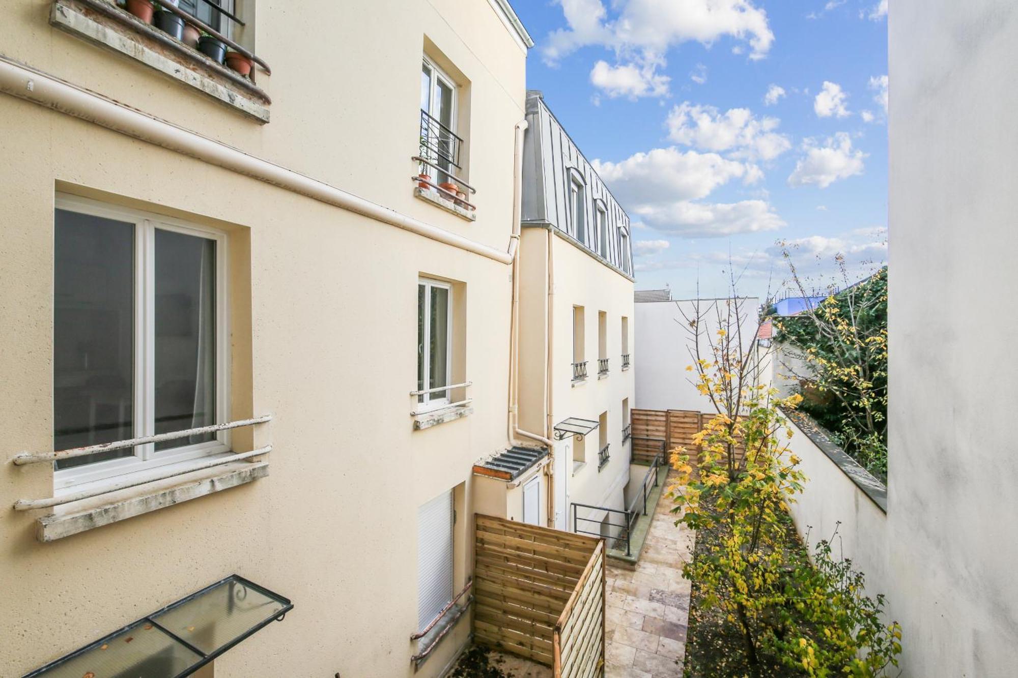 Studio Avec Mezzanine - Wifi - Proche Paris Монтрёй Экстерьер фото